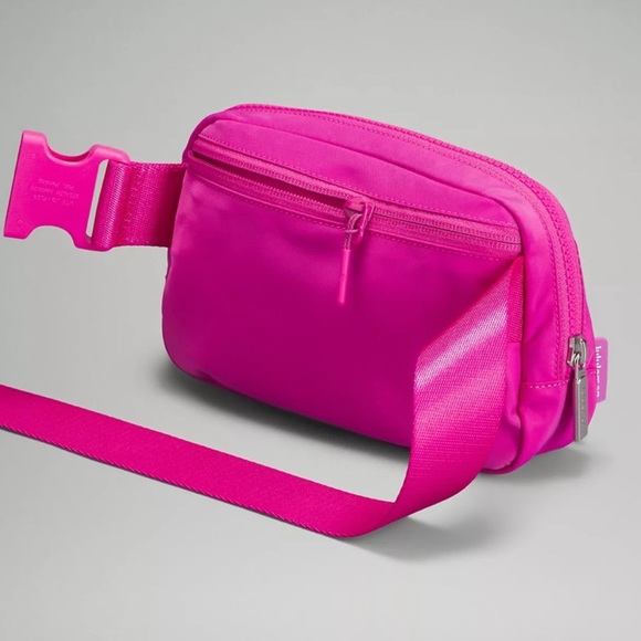 🆕LULULEMON EVERYWHERE BELT BAG PINK - Picture 3 of 8